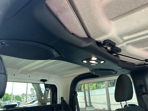 Used 2019 Jeep Wrangler Sport AWD/4WD image 31