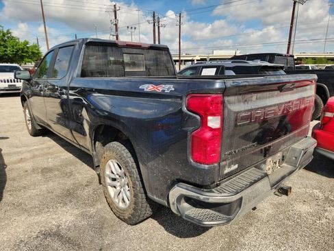 Used 2021 Chevrolet Silverado 1500 LT w/ Convenience Package II image 4