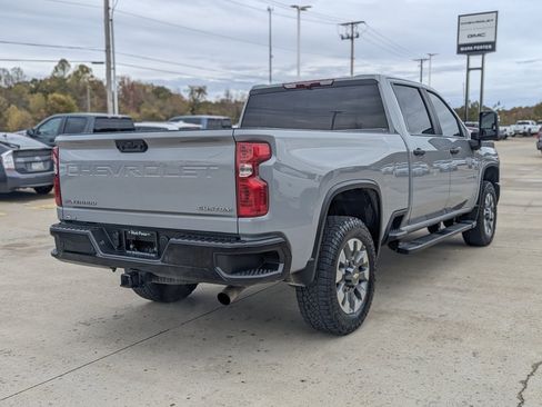 Used 2025 Chevrolet Silverado 2500 Custom w/ Custom Value Package image 7