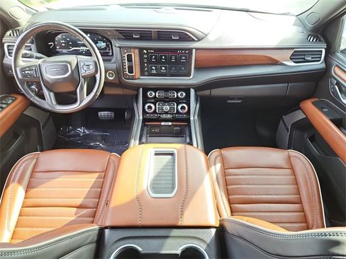 Certified 2023 GMC Yukon Denali Ultimate image 16