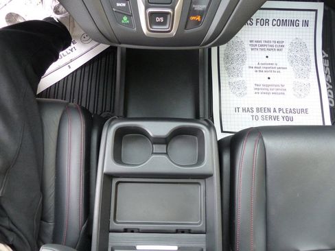 Used 2024 Honda Odyssey Sport image 34