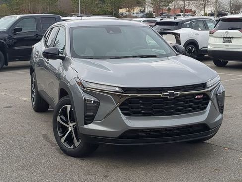 New 2026 Chevrolet Trax RS w/ Driver Confidence Package image 3