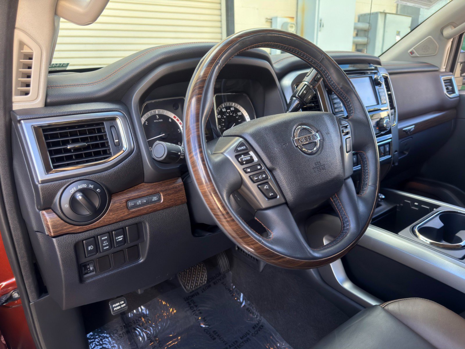 Used 2016 Nissan Titan Platinum Reserve RWD image 12