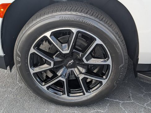 Used 2023 Chevrolet Tahoe RST AWD/4WD image 22