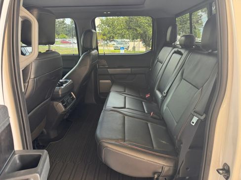 Used 2021 Ford F150 Lariat w/ Equipment Group 502A High AWD/4WD image 18