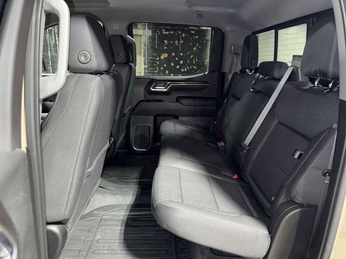 Used 2022 GMC Sierra 1500 Elevation w/ Preferred Package image 17