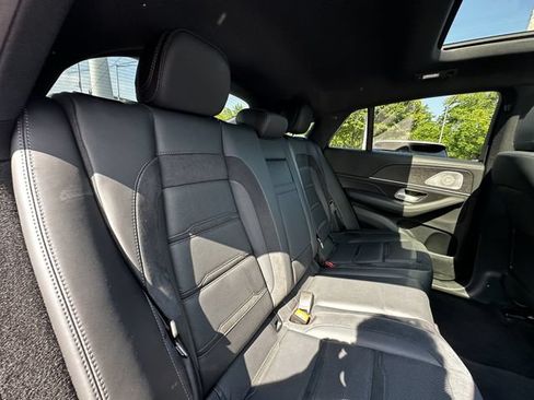 Used 2025 Mercedes-Benz GLE 53 AMG 4MATIC Coupe image 38
