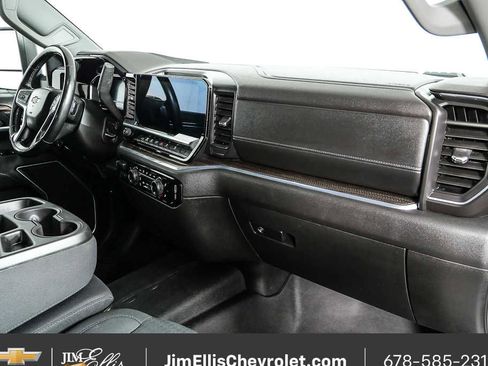 Used 2024 Chevrolet Silverado 2500 LT AWD/4WD image 20