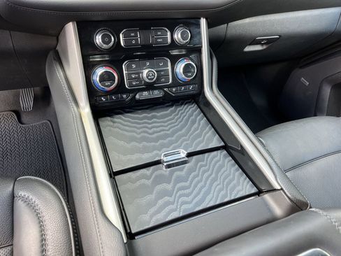 Used 2023 GMC Yukon Denali w/ Max Trailering Package image 28