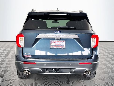 Used 2024 Ford Explorer XLT w/ Equipment Group 202A RWD image 6