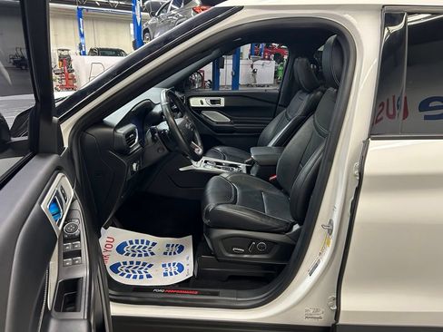 Used 2020 Ford Explorer ST w/ Premium Technology Package AWD/4WD image 21