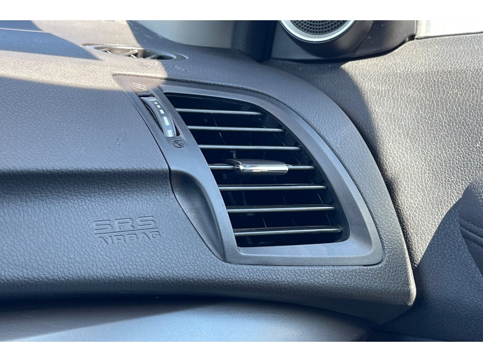 Used 2017 Acura RDX w/ AcuraWatch Plus Package FWD image 31