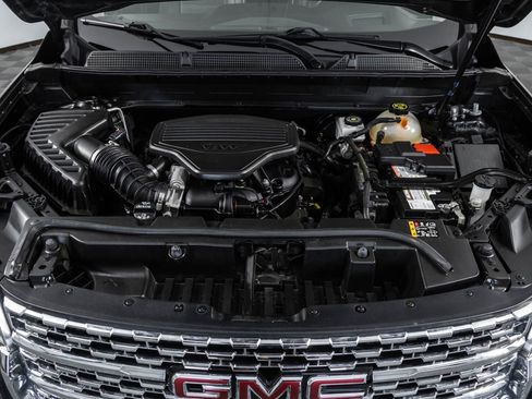Used 2021 GMC Acadia Denali w/ Denali Ultimate Package AWD/4WD image 49