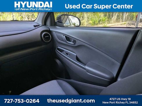 Used 2020 Hyundai Kona SE FWD image 16