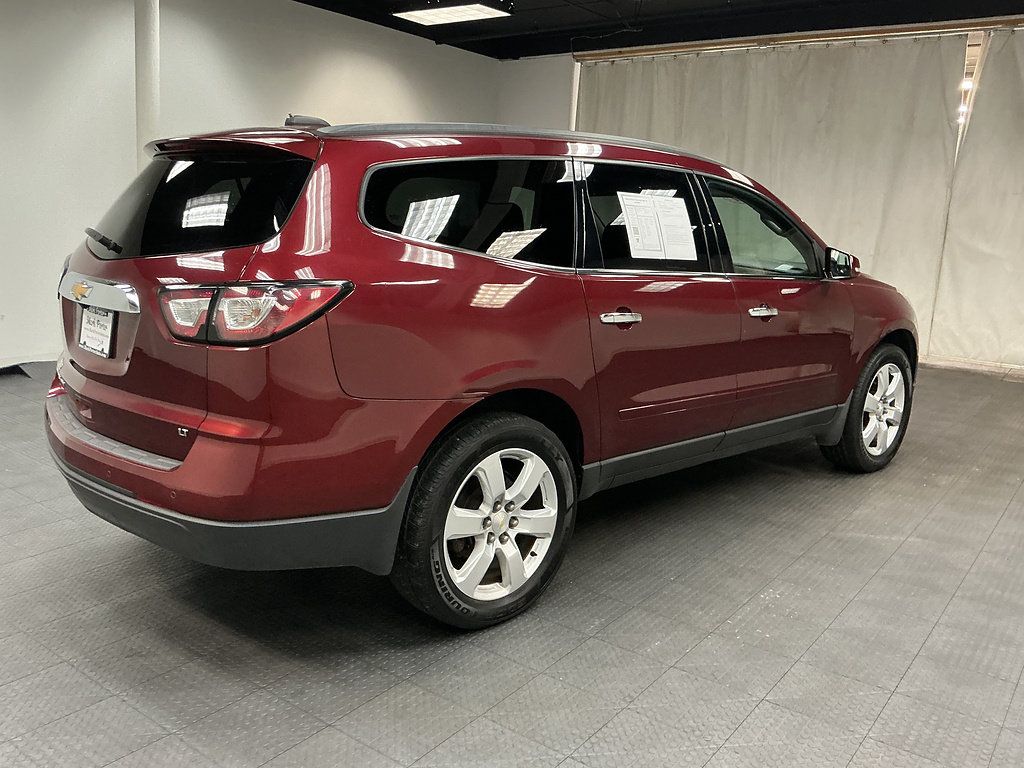 Used 2017 Chevrolet Traverse LT w/ Style and Technology Package AWD/4WD image 5