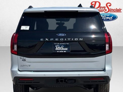 New 2026 Ford Expedition Active AWD/4WD image 8