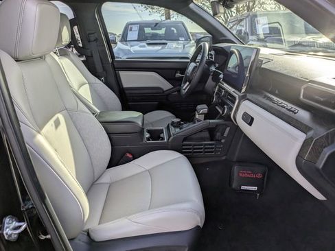 Used 2025 Toyota Tacoma Limited image 32