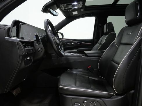 Used 2024 Cadillac Escalade Sport image 13