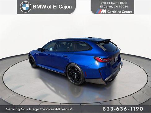 Used 2025 BMW M5 Touring image 7