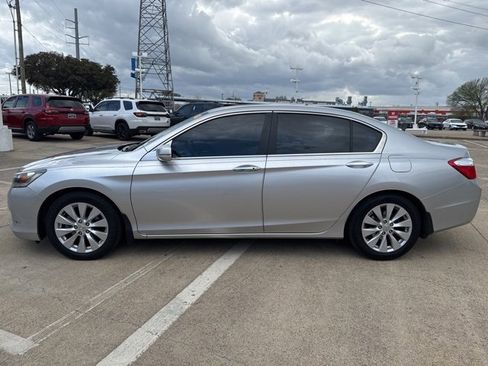 Used 2014 Honda Accord EX image 4