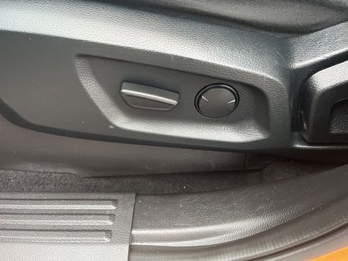 Used 2019 Ford Ranger XLT w/ Equipment Group 302A Luxury image 17