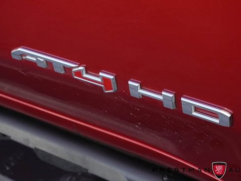 Used 2022 GMC Sierra 2500 AT4 w/ AT4 Preferred Package image 14