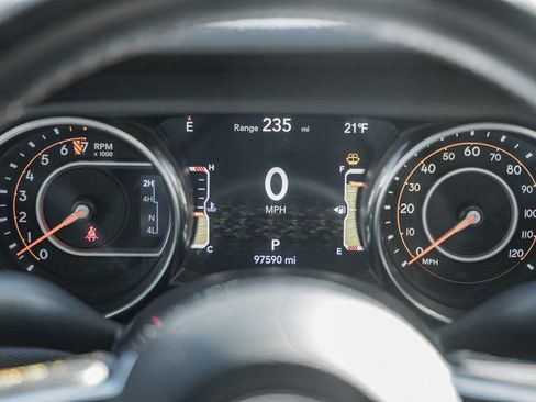 Used 2022 Jeep Gladiator Overland image 48