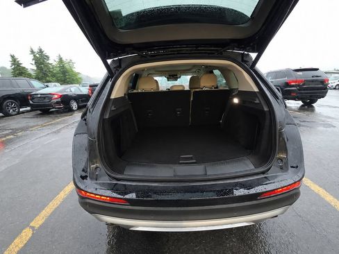 Used 2023 Lincoln Corsair AWD w/ Equipment Group 101A image 33