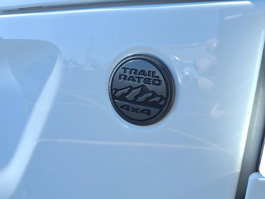 Used 2026 Jeep Wrangler Unlimited Sahara AWD/4WD image 26