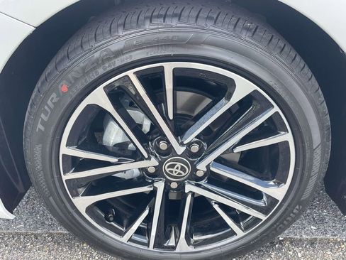 Used 2026 Toyota Camry XLE FWD image 7