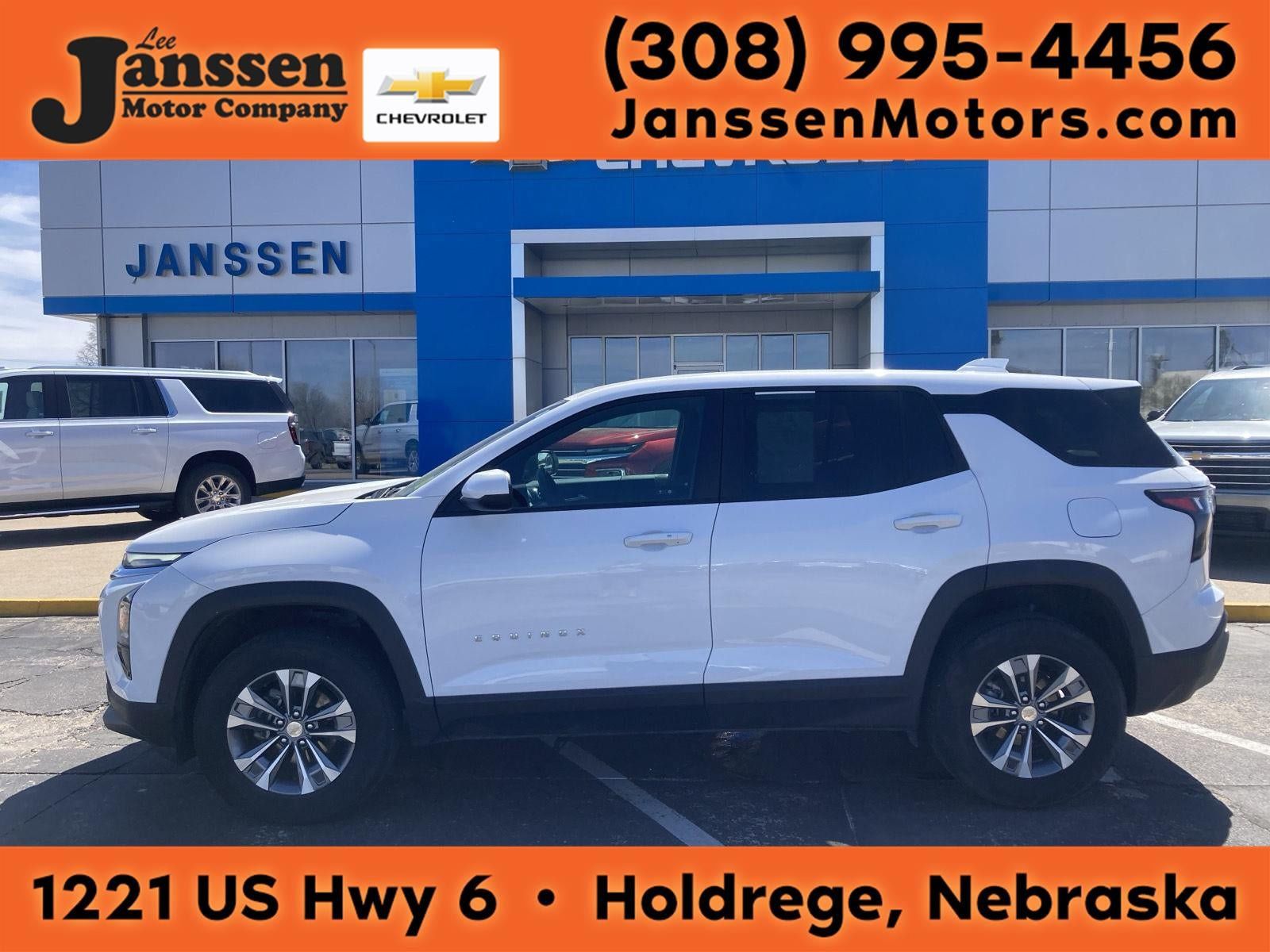 Used 2025 Chevrolet Equinox LT AWD/4WD image 1