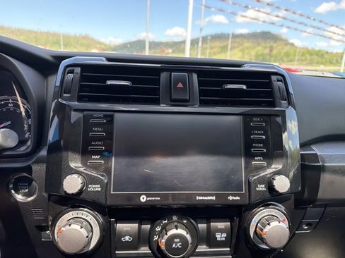 Used 2024 Toyota 4Runner TRD Off-Road Premium w/ Off Road Premium Plus Package AWD/4WD image 22