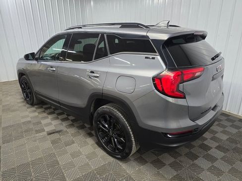Used 2021 GMC Terrain SLE w/ Elevation Edition image 9