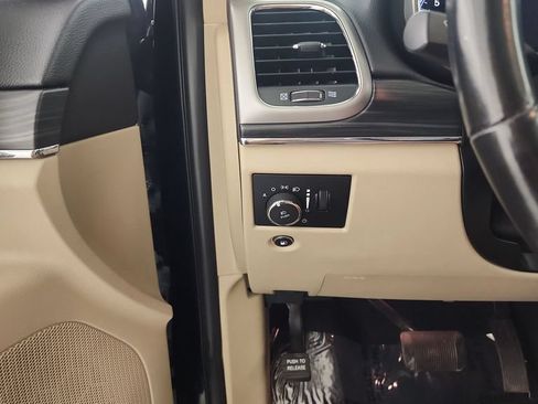 Used 2020 Jeep Grand Cherokee Limited AWD/4WD image 22