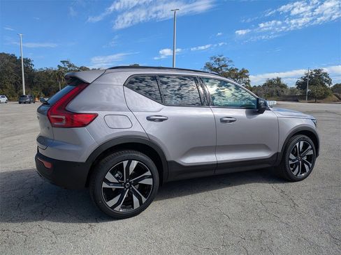 New 2026 Volvo XC40 B5 Ultra w/ Protection Package Premier image 6