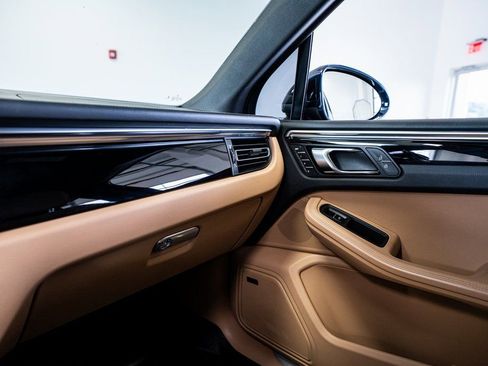 Used 2021 Porsche Macan S image 51