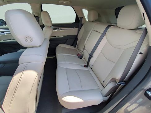 Used 2023 Cadillac XT5 Premium Luxury FWD image 10
