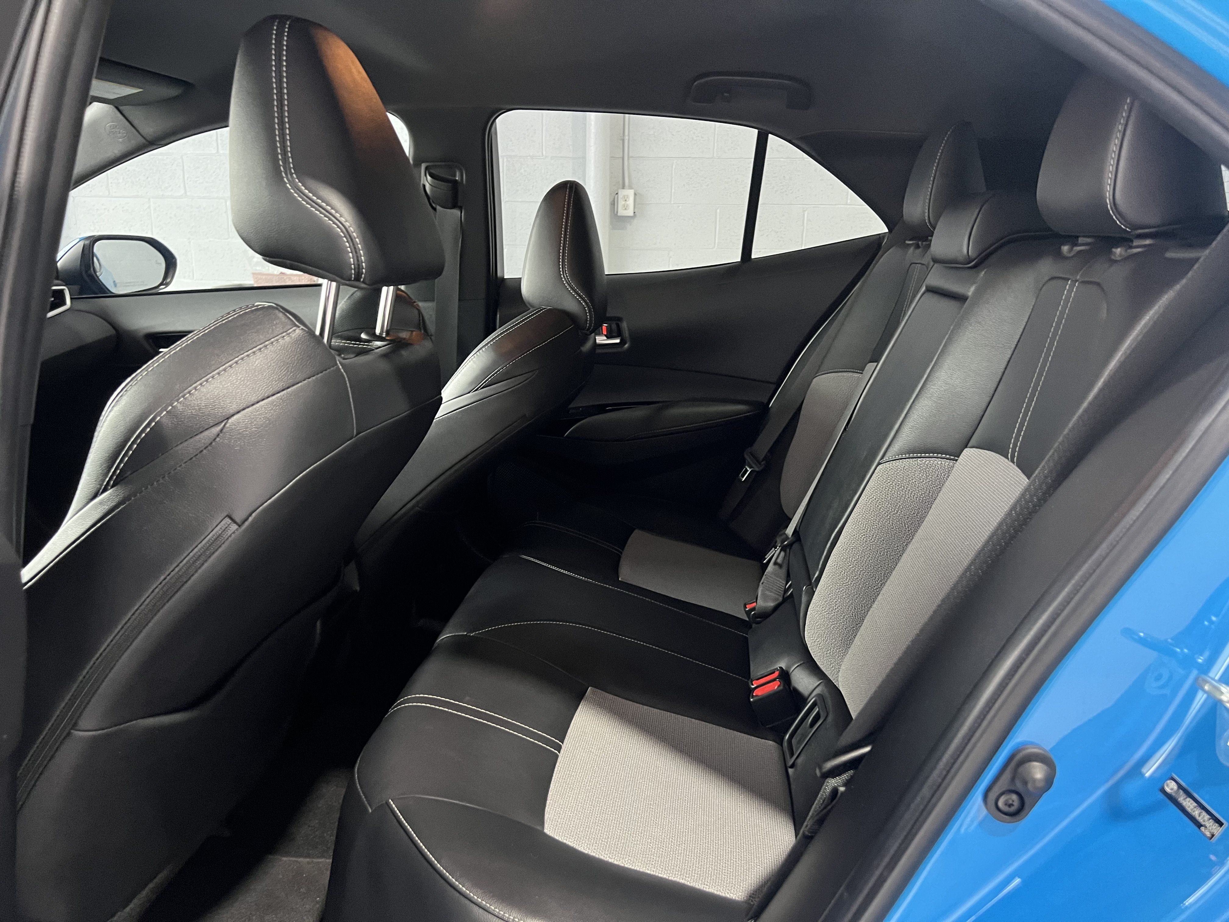 Used 2019 Toyota Corolla XSE FWD image 10