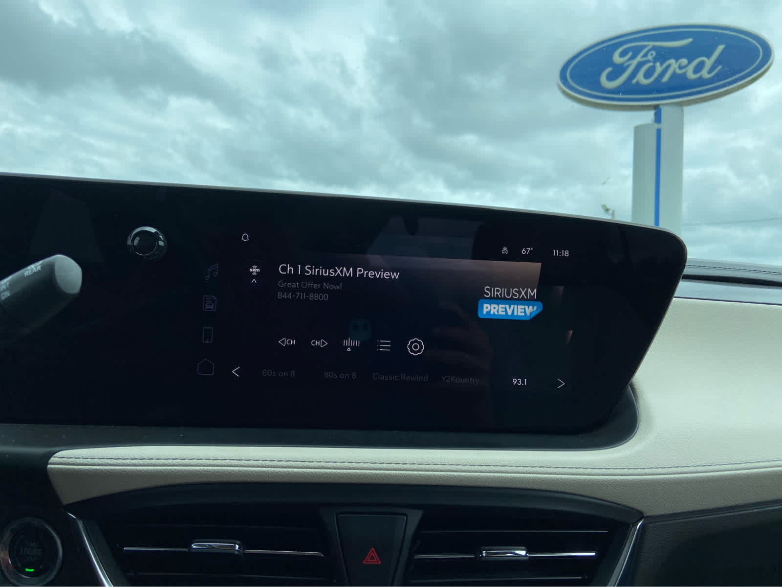 Used 2025 Buick Encore GX Avenir w/ Avenir Technology Package AWD/4WD image 30