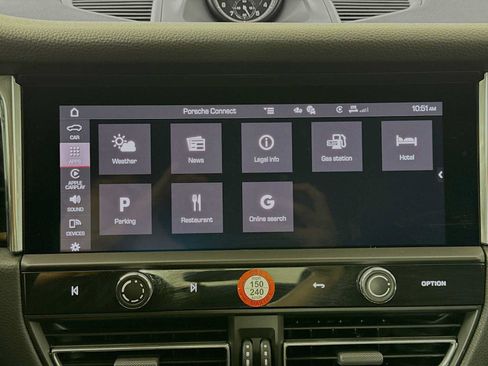Certified 2026 Porsche Macan AWD/4WD image 17