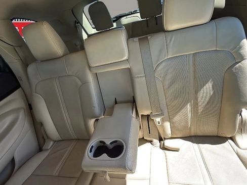 Used 2019 Lincoln MKT AWD image 34