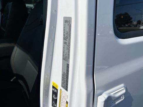 New 2025 Jeep Gladiator Sport w/ Premium Package image 29