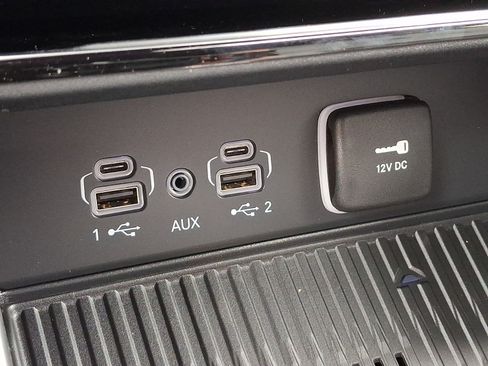 New 2026 Jeep Grand Cherokee Altitude AWD/4WD image 16