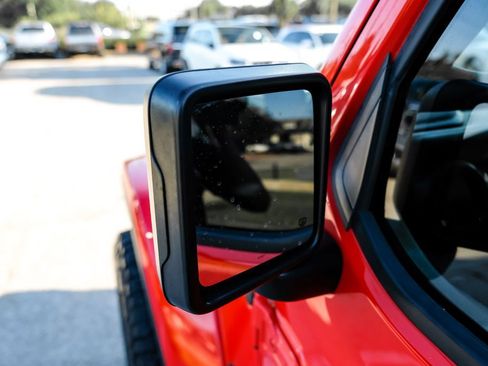 Used 2021 Jeep Gladiator Sport AWD/4WD image 41
