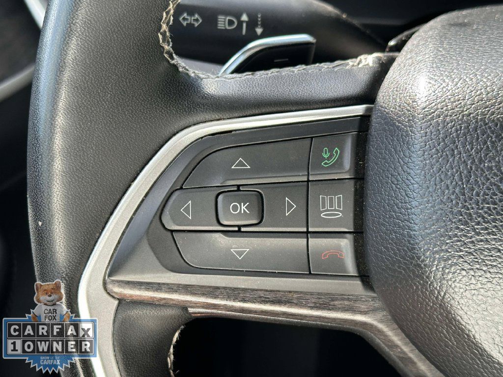 Used 2023 Jeep Grand Cherokee 30th Anniversary AWD/4WD image 25