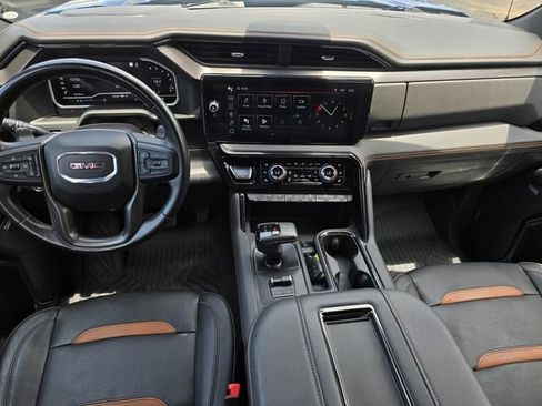 Used 2022 GMC Sierra 1500 AT4 w/ AT4 Preferred Package AWD/4WD image 18
