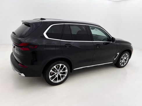 Used 2026 BMW X5 xDrive40i w/ Premium Package AWD/4WD image 4