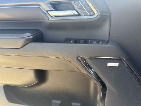 Used 2024 GMC Sierra 2500 AT4 w/ AT4 Premium Plus Package image 23