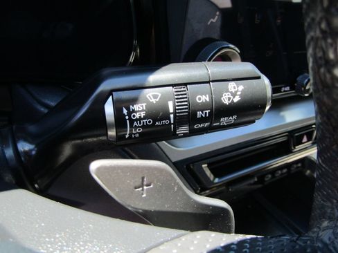 Used 2025 Lexus TX 500h AWD w/ Technology Package image 35