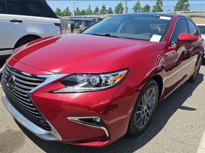 Used 2018 Lexus ES 350 w/ Navigation System Package